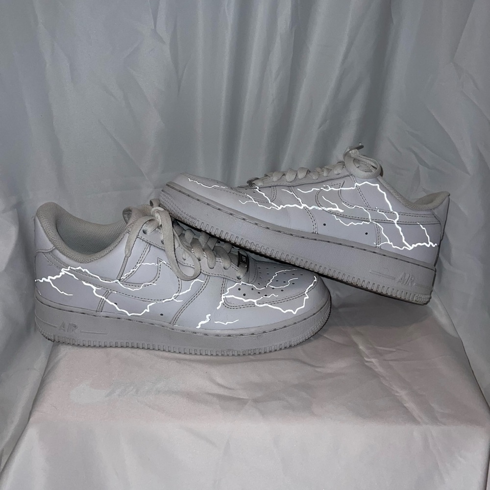 Reflective Nike Air Force One - Picture 2 of 4